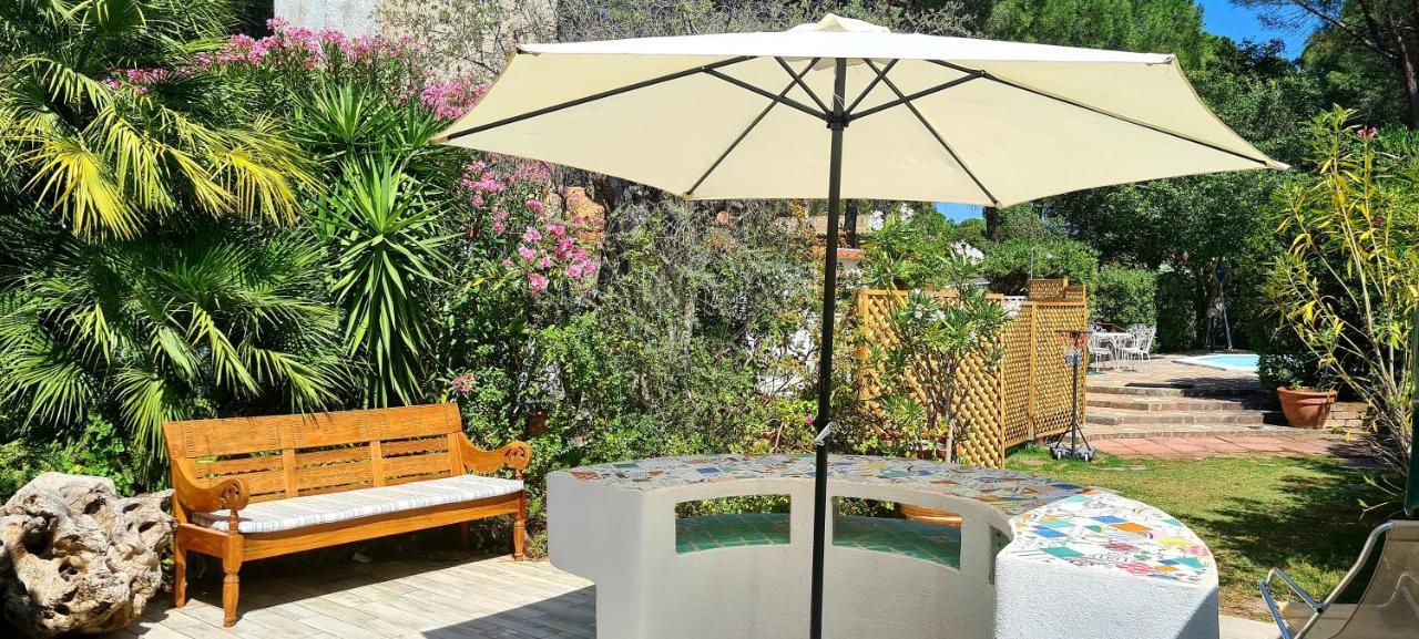 Jungle House - Pineta Is Morus Villa Santa Margherita di Pula Eksteriør billede