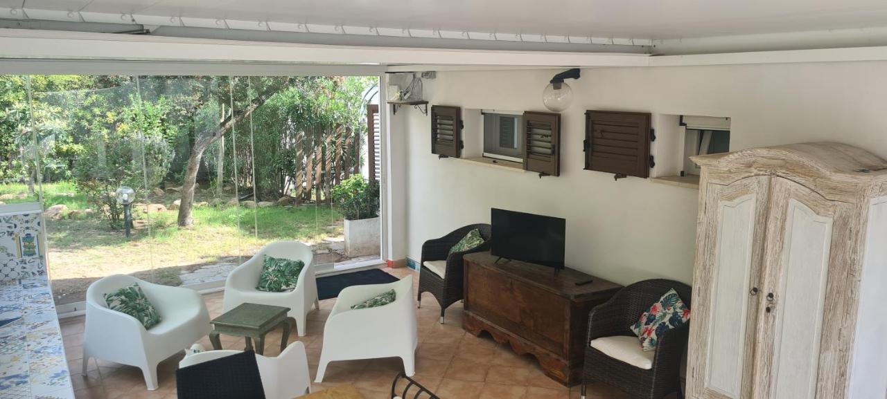 Jungle House - Pineta Is Morus Villa Santa Margherita di Pula Eksteriør billede